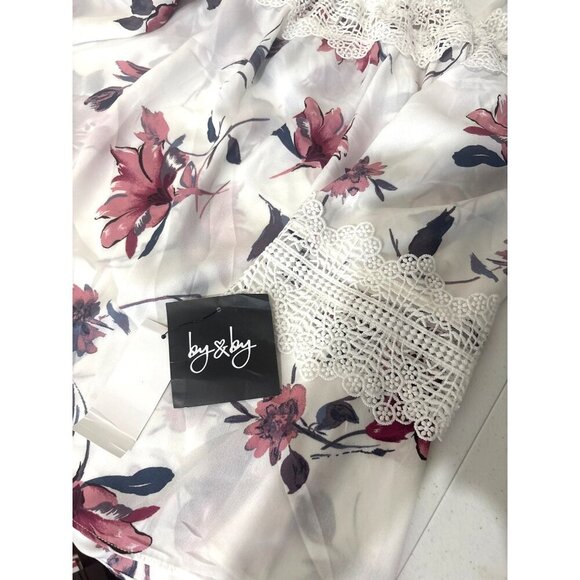 NWT By & By Floral Print Cami Blouse SZ Small Lace Trim White Pink Navy - Picture 7 of 11